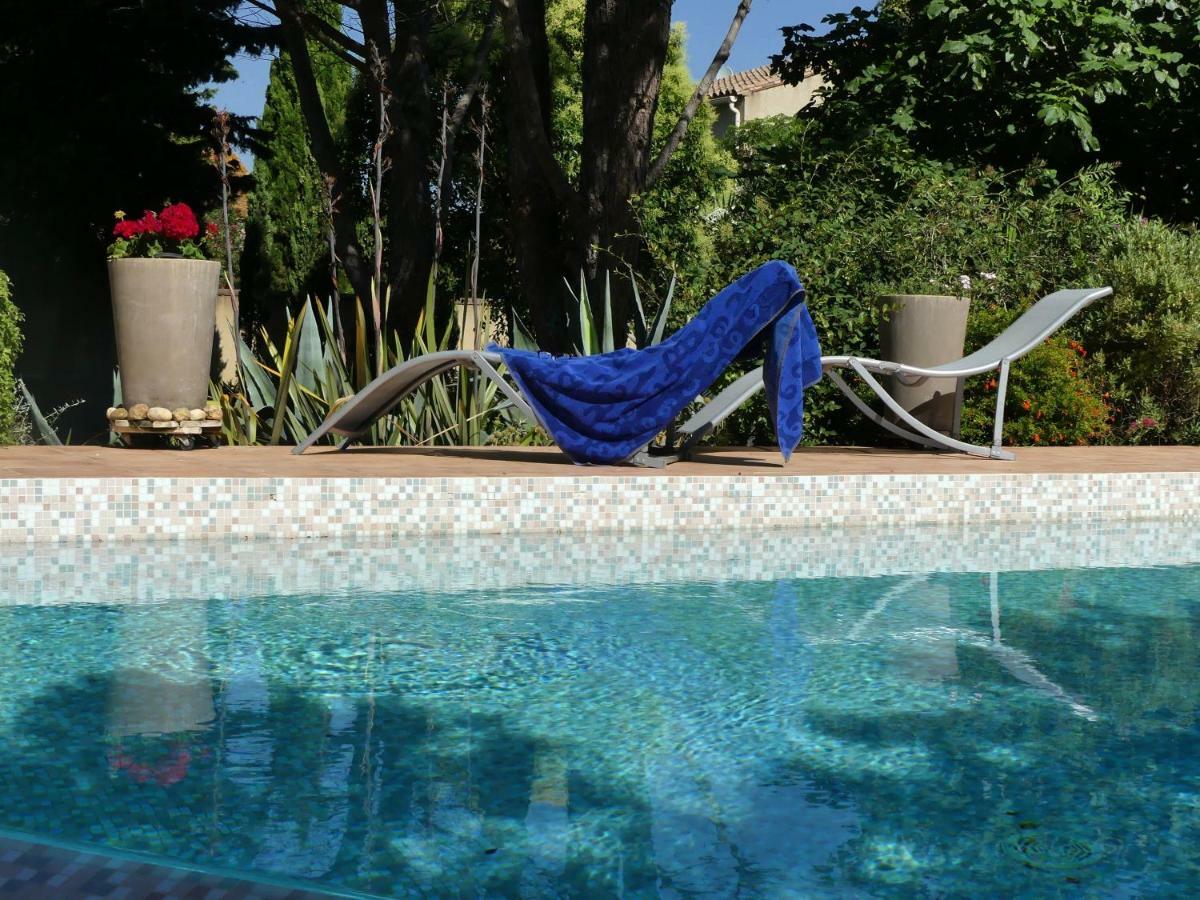 Villa Aigues Vives Boutenac Bagian luar foto