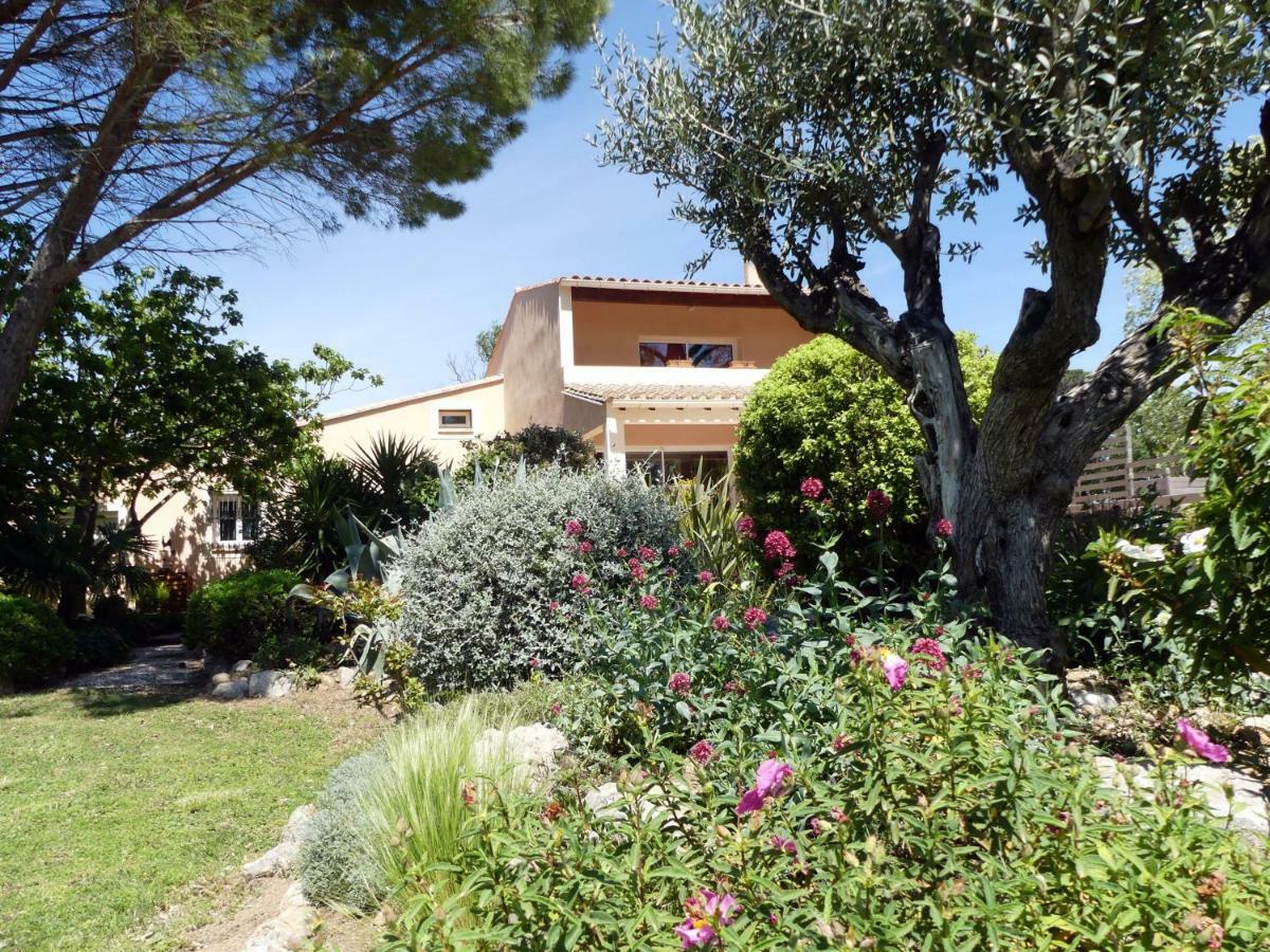 Villa Aigues Vives Boutenac Bagian luar foto